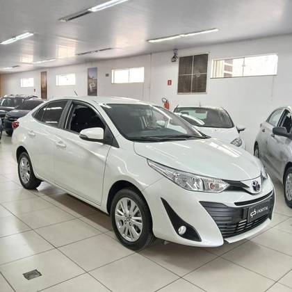 TOYOTA YARIS 1.5 16V FLEX SEDAN XL PLUS TECH MULTIDRIVE TOYOTA YARIS 1.5 16V FLEX SEDAN XL PLUS TECH MULTIDRIVE